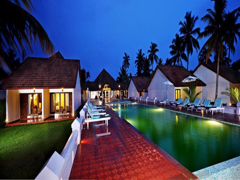 Hotel Abad Whispering Palms Kumarakom Esterno foto